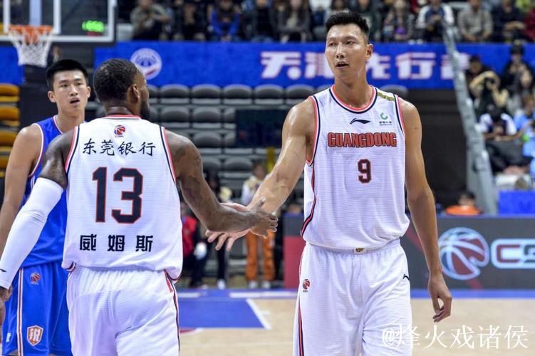 广东男篮发布对阵浙江男篮前瞻:上赛季两次交手互有胜负 广东男篮发布对阵浙江男篮前瞻:上赛季两次交手互有胜负