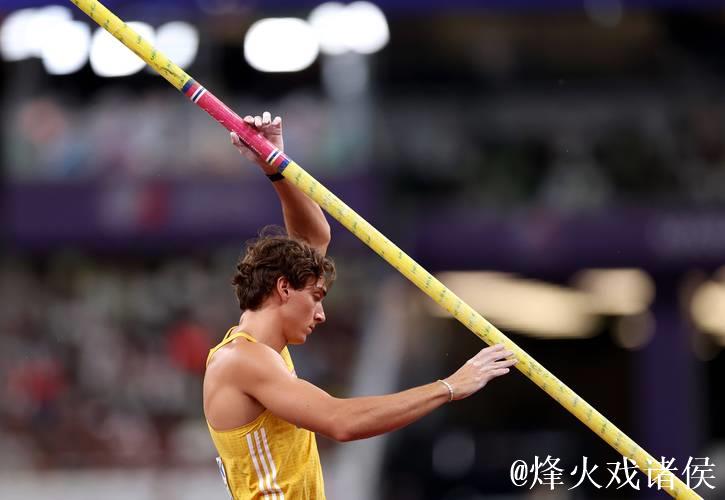 6米30！杜普兰蒂斯打破撑竿跳高世界纪录并摘金